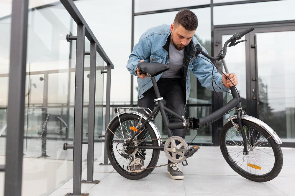 Vélo électrique pliant : comment choisir le bon modèle pour la ville et les déplacements quotidiens ?