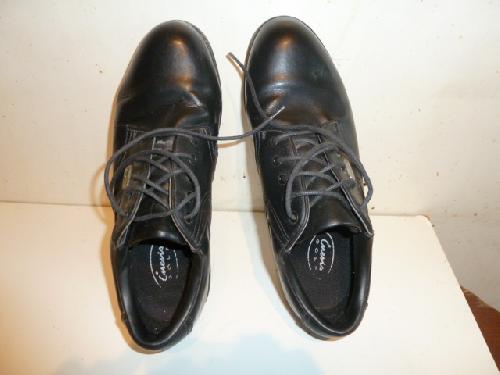 Chaussures golf T44/ Housse/crampons/Brosses entretien - photo 6