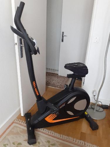Vélo d'appartement Fitness Boutique MOOVYOO Nitro IV - photo 6