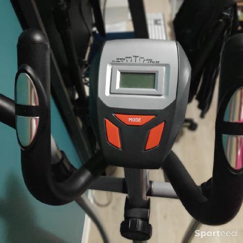 Klarfit Ellifit Basic 10 Vélo elliptique crosstrainer - ordinateur de bord avec écran LCD et pulsomètre intégrés - photo 6