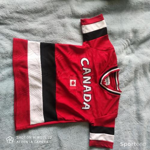 Hockey sur glace - Très shirt de hockey Canada taille 6 ans - photo 6