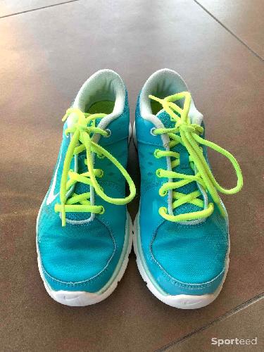 Course à pied route - Baskets Nike femme 36,5 turquoise  - photo 6