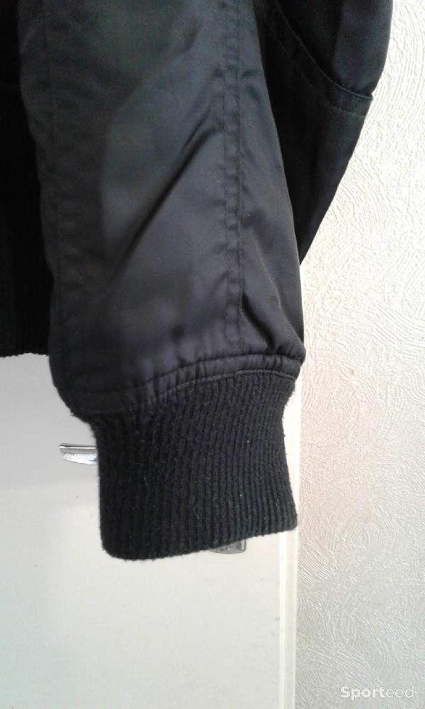 Sportswear - Blouson a capuche Umbro noir , taille 162, 14 ans ou 15 ans  - photo 5