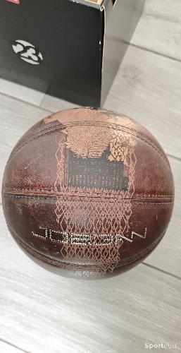 Basket-ball - Ballon Jordan collector - photo 6