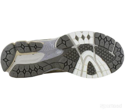 Course à pied route - New Balance 860v2 - Sneakers Grey ML860KS2 - photo 6