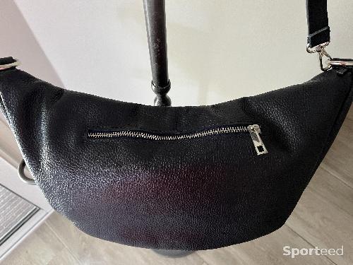 Sportswear - Grand sac banane cuir neuf  - photo 6
