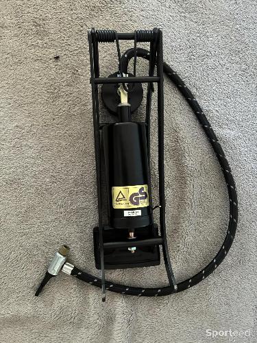 Vélo route - Pompe à pied Zefal haute pression 7bars avec manomètre pour vélo route, VTT, etc – Très bon état - photo 6