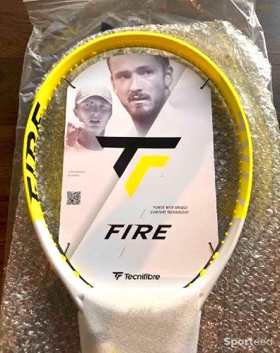 Tennis - Raquette tennis Tecnifibre FIRE 300 neuve jamais servie manche 2 ou 3 disponible - photo 6