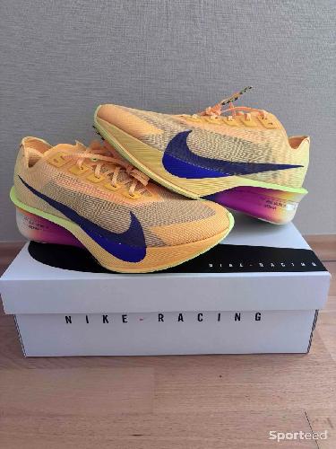 Course à pied route - Nike Vaporfly 4 neuves avec étiquette – Taille 42 - photo 6