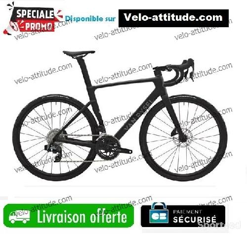 Vélo de Route Van Rysel RCR Sram Rival AXS 12V 700mm Noir