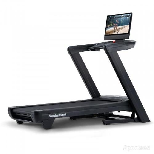 NordicTrack Commercial 2450