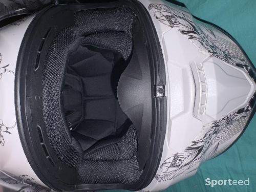 Casque moto et gants enfants