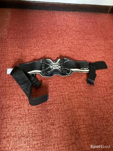 Ceinture dorsale avec poignée 