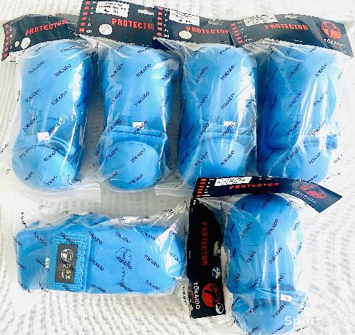 Lot de 6 paires — Gants / Protections karaté Tokaido WKF Approved Bleus (Neufs)