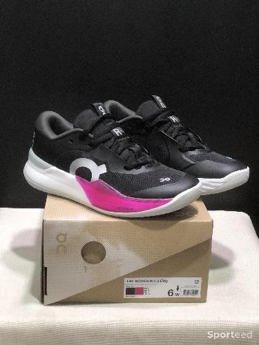 The Roger Pro 3 : noir violet