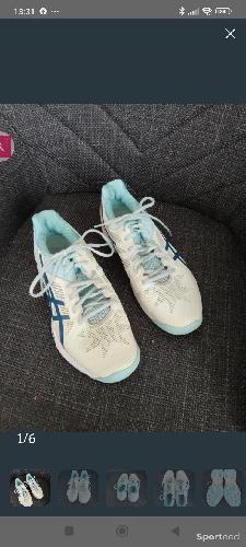 Chaussures tennis / padel haut de gamme Terre Battue Asics Solution Speed FF 2 Clay - Taille 37.5 - Blanc et bleu clair