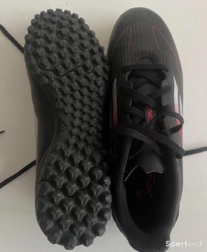 Football - Crampons Adidas Taille 41⅓ - photo 6