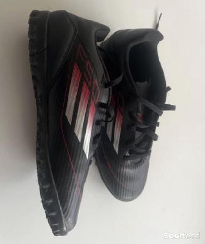 Football - Crampons Adidas Taille 41⅓ - photo 6