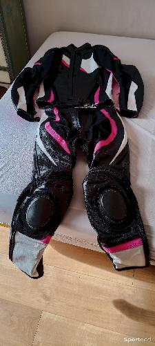 Combinaison cuir neuve femme 