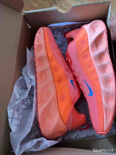 Nike Ava rover