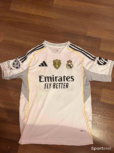 Maillot Domicile Real Madrid Adidas 2025/26 – Édition Champions Intercontinentaux FIFA