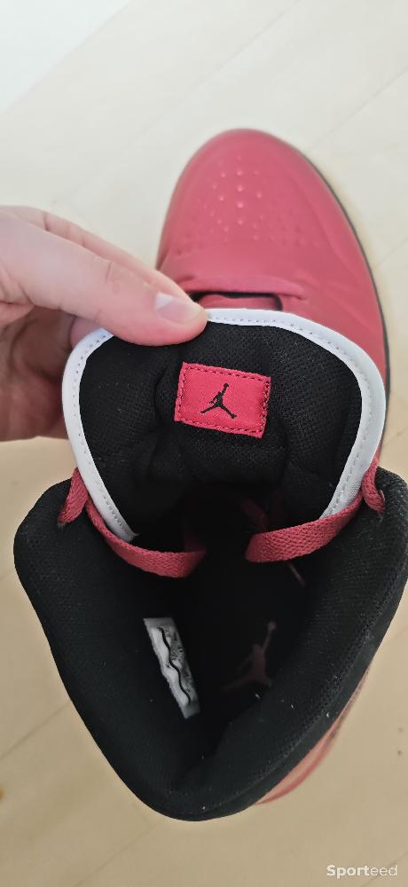 Basket-ball - Air Jordan 1 rouge métallisé  - photo 5