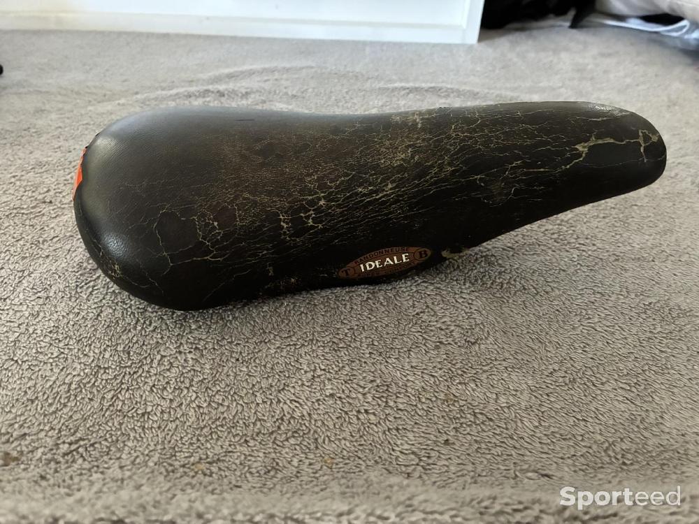 Vélo loisir / urbain - Selle vélo vintage Idéale Randonneuse Titane - Fabriqué en France – Cuir – Années 1980 - photo 1