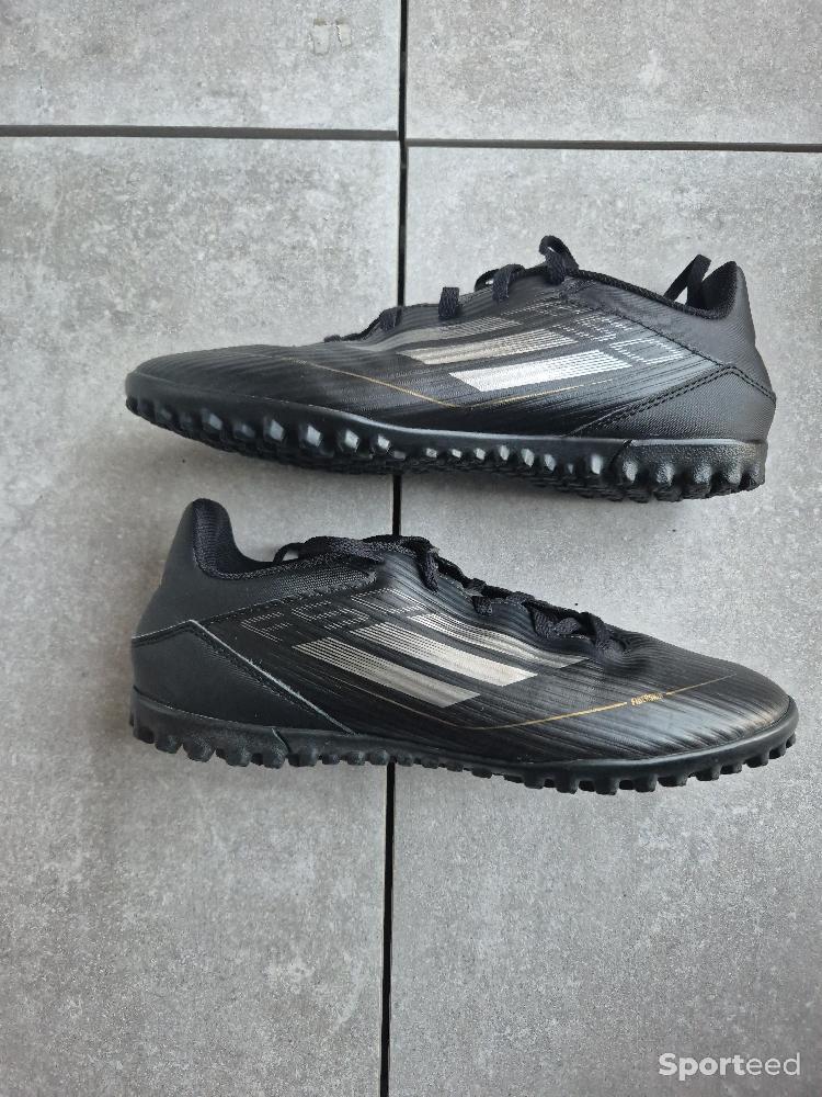Football - Adidas F50 Stabilisés TF - Taille 41 1/3 - Excellent état - photo 1