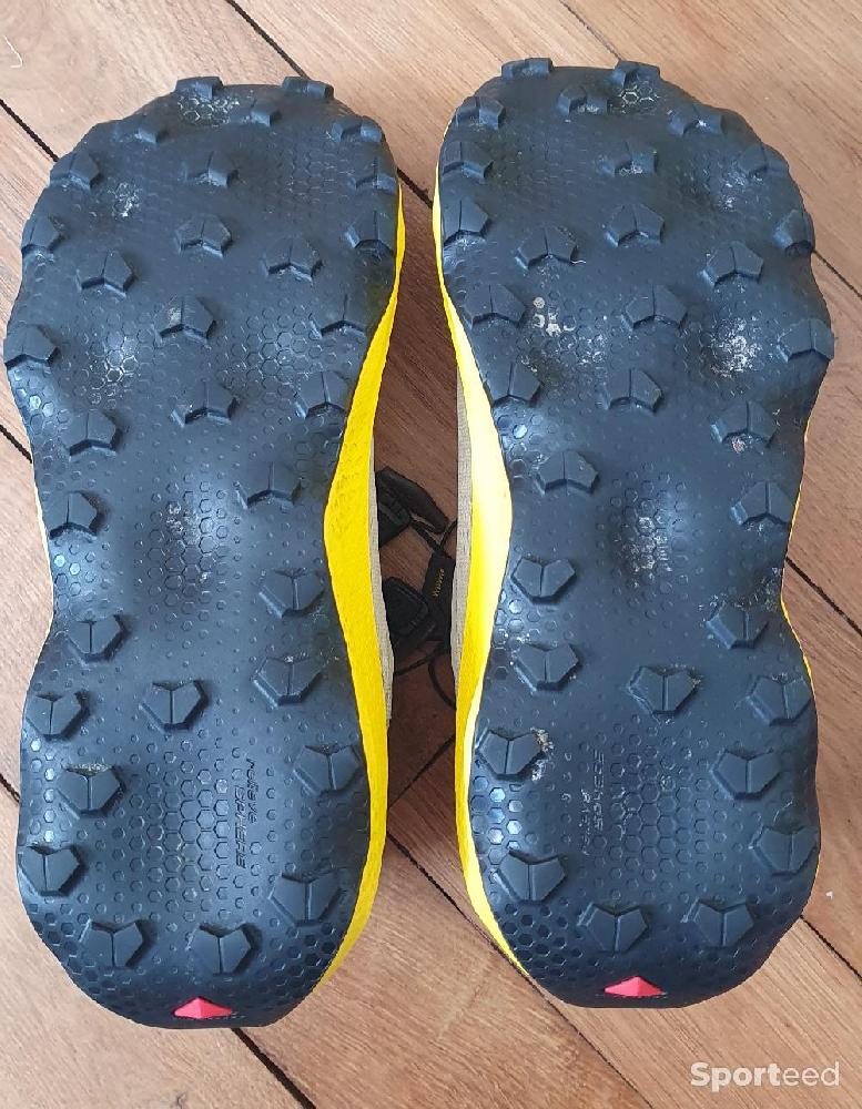 Course à pied trail - Chaussures Salomon Ultra Glide 3 - photo 1