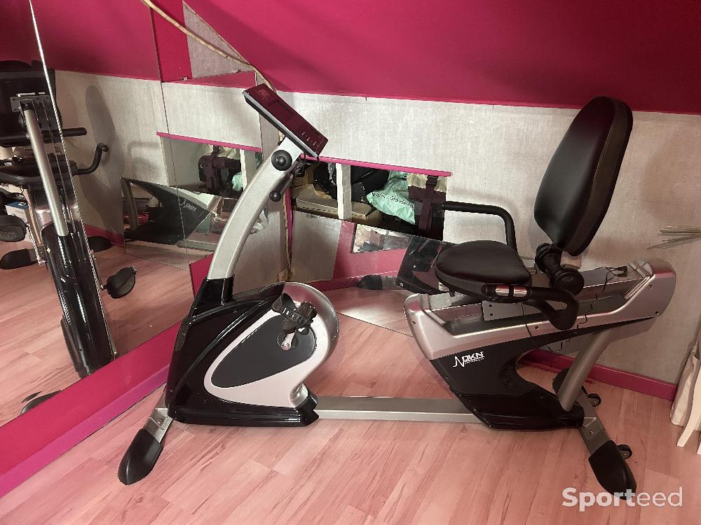 Musculation - Velo ergonometre semi allongé - photo 1