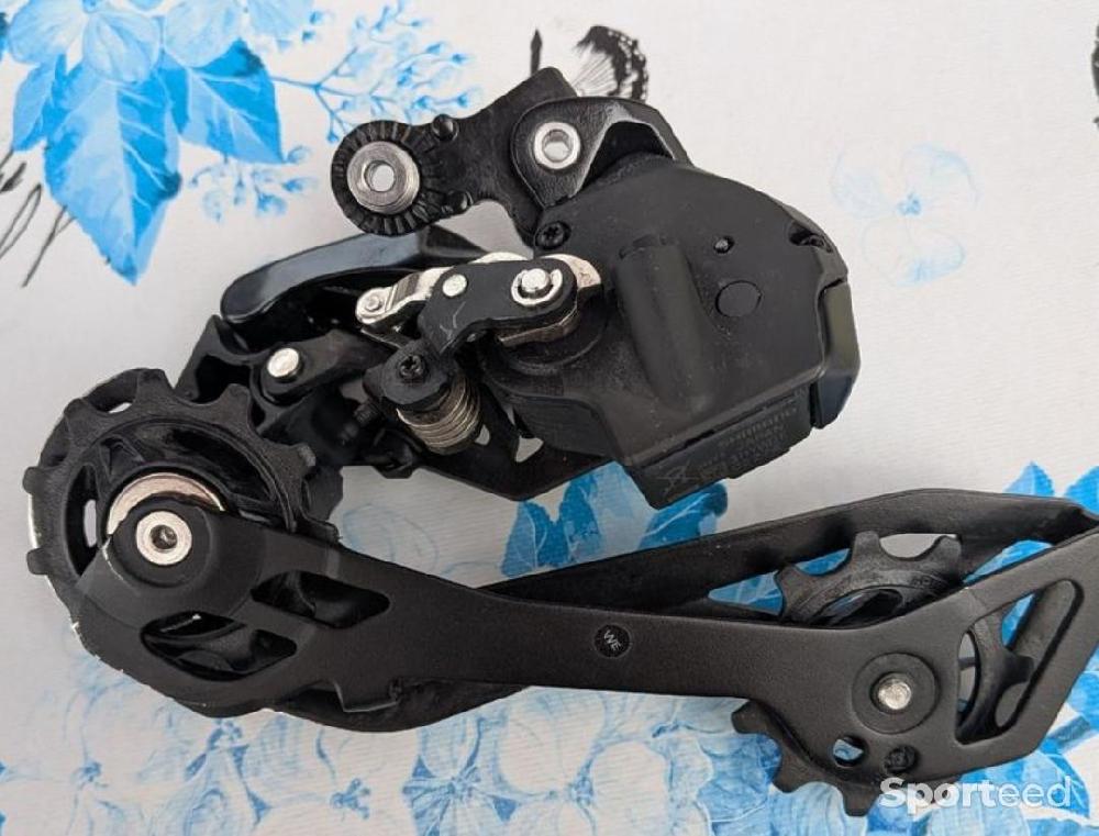 Vélo route - dérailleur arrière Shimano 105 Di2 12v - photo 2