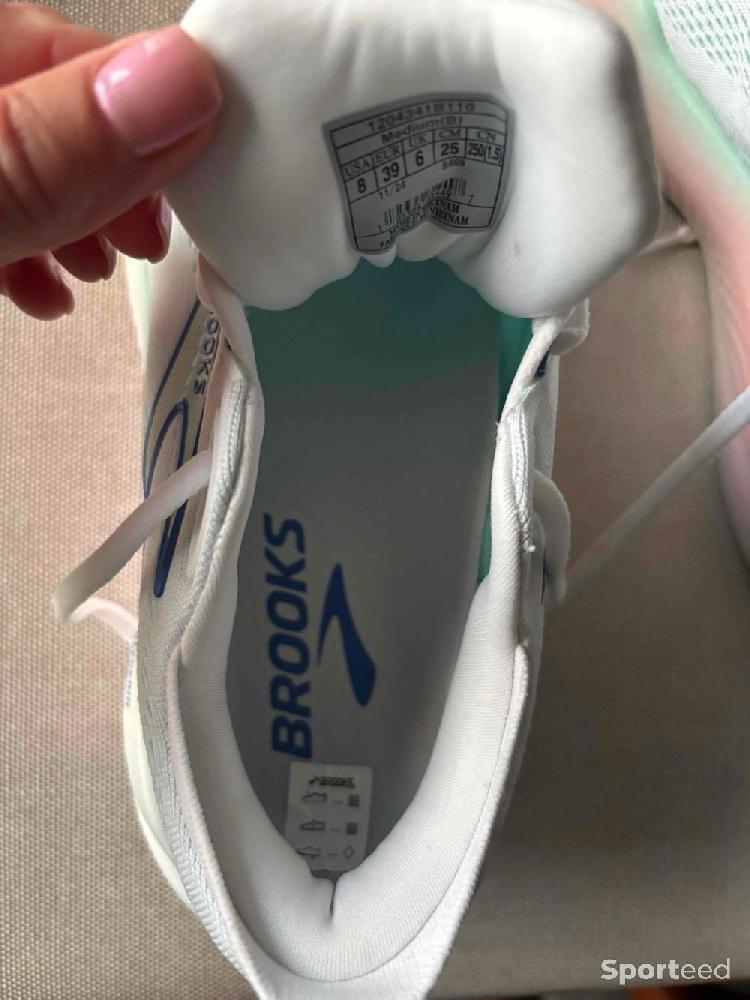 Course à pied route - Chaussures running Brooks Glycerin 22 - photo 3