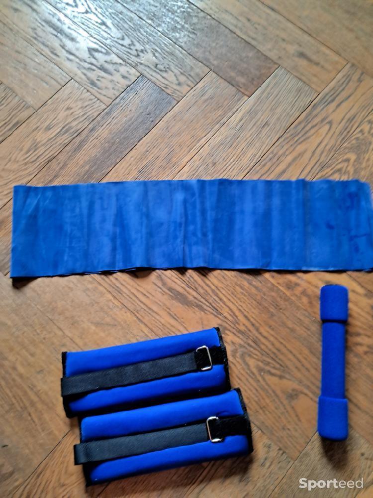 Pilates / Gym douce - Kit Fitness Complète Bleu – 2 Haltères + 2 Poids Chevilles/Poignets + Bande Élastique - photo 5