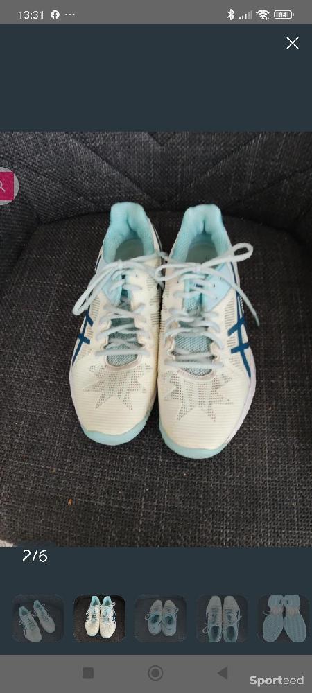 Tennis - Chaussures tennis / padel haut de gamme Terre Battue Asics Solution Speed FF 2 Clay - Taille 37.5 - Blanc et bleu clair - photo 2