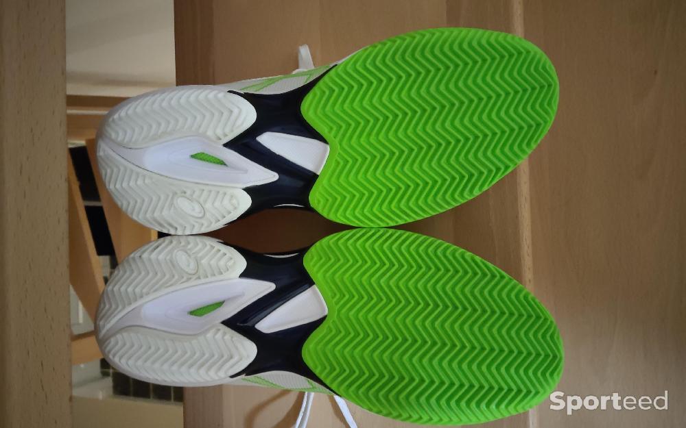 Tennis - Chaussures Asics Solution Speed FF 3 - Haut de gamme - Tennis et Padel - Blanc/Vert - T40 (Homme) - photo 4